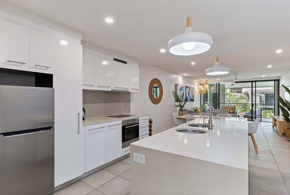 Fridge, microwave, oven, stovetop