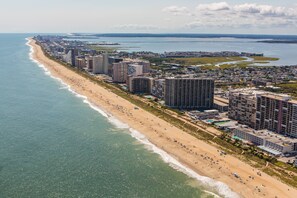 Beach - New Listing Fantastic 3BR 2.5BA Townhouse with Pool (Ocean City)