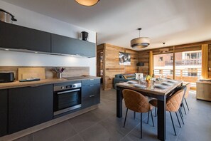 Fridge, oven, dishwasher, cookware/dishes/utensils - Olvera 404 - New apartment on the slopes (VALMEINIER)