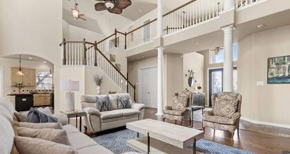 Impeccable 4-bed Villa in San Antonio l Jacuzzi