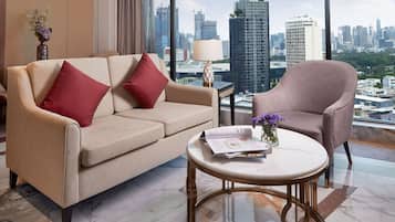 Executive Suite Club Lounge Access | 1 間臥室、高級寢具、迷你吧、客房內保險箱