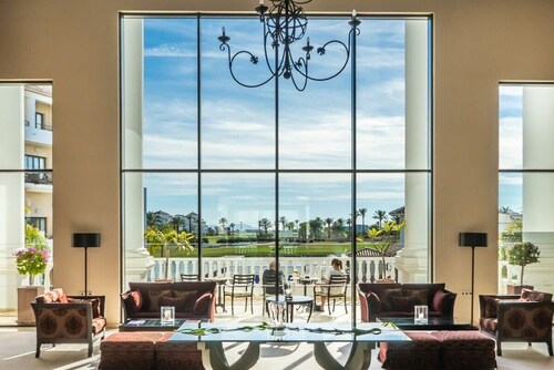 A Beautiful Villa located in the bustling La Torre Golf Resort - PJA2-LT