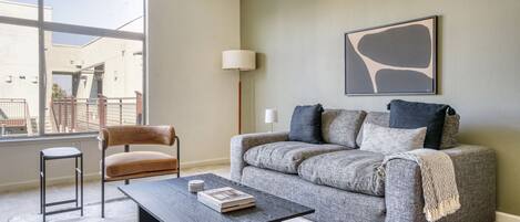 Fernseher, Stereoanlage