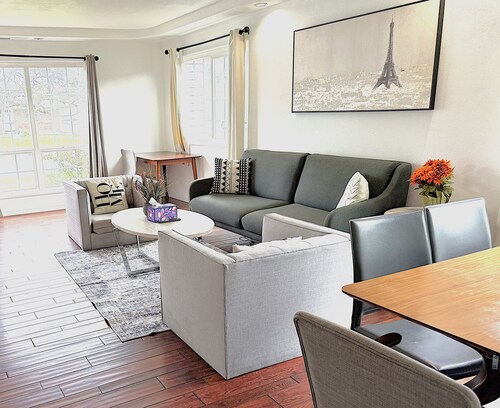 Comfortable 3Br home in Fremont with AC/Free Parking