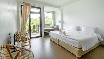 Habitación superior con 1 cama matrimonial o 2 individuales | Wifi y ropa de cama