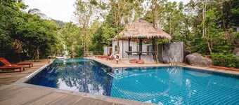 The Dearly Koh Tao Hostel