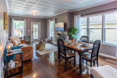 Spacious 4BR Family Haven w/ Backyard-Patio-Pets OK