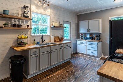 Spacious 4BR Family Haven w/ Backyard-Patio-Pets OK