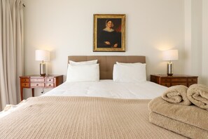 3 chambres, fer et planche à repasser, Wi-Fi gratuit, draps fournis
