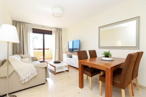 TV - Sunny apartment in La Cala- central location (La Cala de Mijas)