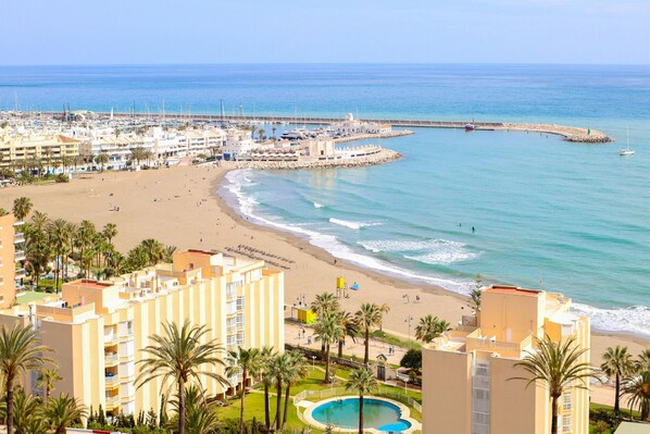 Platja a a prop