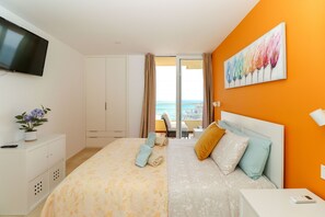 2 chambres, fer et planche à repasser, Wi-Fi gratuit, draps fournis