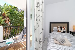 3 dormitoris, planxa i posts de planxar, wifi gratuïta i roba de llit 