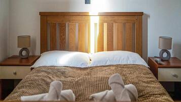 Villa (Four Bedroom Villa with Swimming Pool) | 4 Schlafzimmer, Babybetten