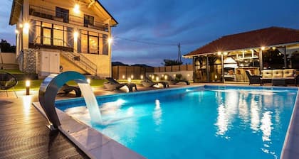 Villa King's Hill