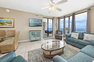 Family Condo, 3 Bedrooms, Ocean View, Beachfront | Living room | 50-inch Smart TV with cable channels, TV