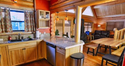 Red Elk Lodge by Casago Mccall - Donerightmanagement