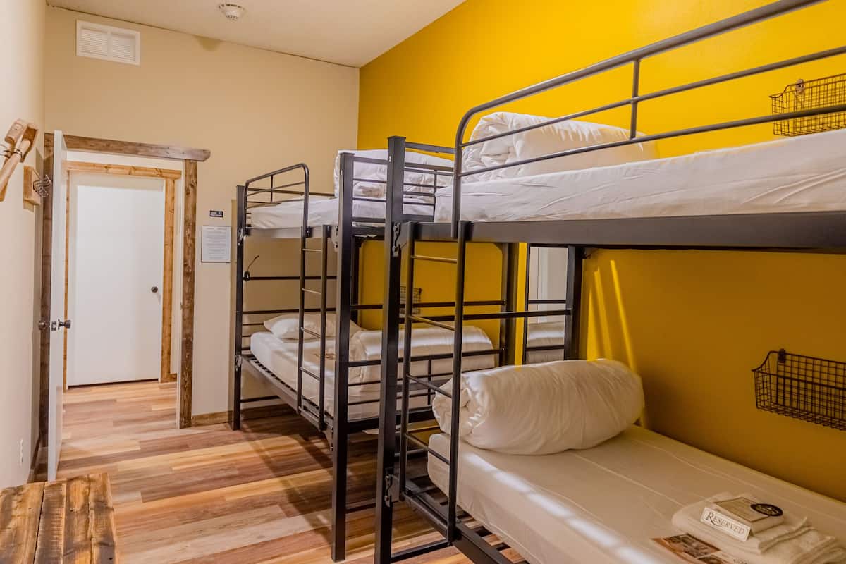 Felles sovesal (Bed & Female Dorm, Shared Bath) | Wi-fi (inkludert) og sengetøy