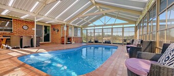 Nottage Cottage - Gateway to the vineyards