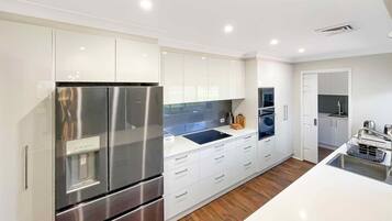 Microwave, dishwasher, coffee/tea maker