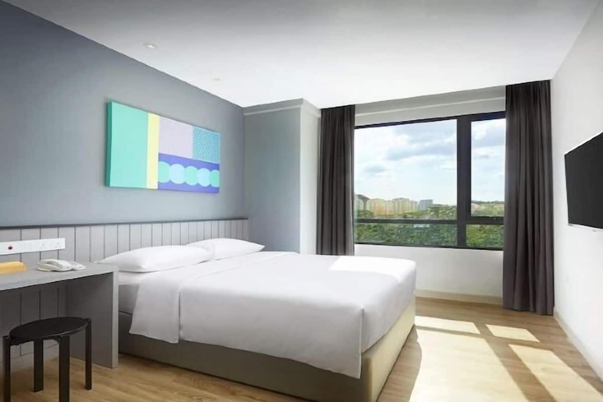 In-room safe, desk, blackout curtains, free WiFi