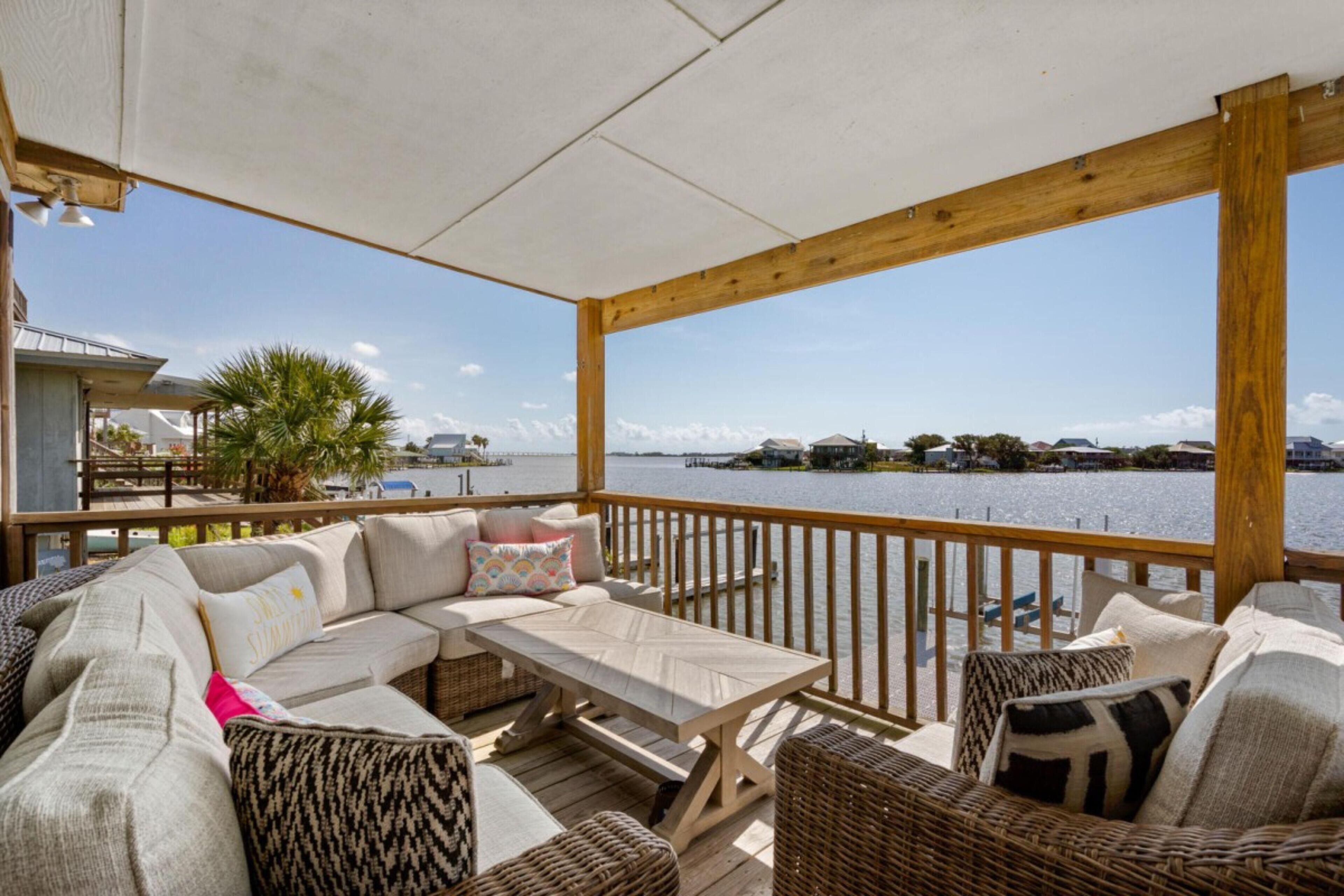 House, 3 Bedrooms | Balcony