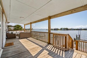 Casa, 3 habitaciones | Balcón