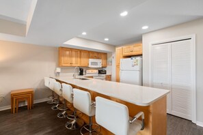 Apartamento, 3 habitaciones | Cocina privada