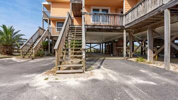 Condo, 3 Bedrooms | Exterior