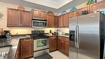 Condo, 2 habitaciones | Cocina privada