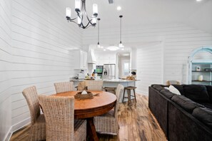 House, 4 Bedrooms | In-room dining - 028 Sea Goodness by ACP (Dauphin Island)