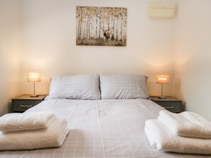 3 habitaciones, decoración personalizada y muebles diferentes 