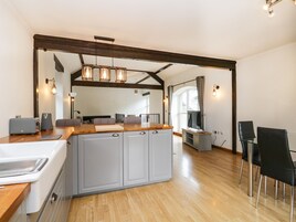 Fridge, dishwasher, electric kettle, toaster