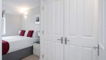 Standard Apartment | 2 bedrooms, in-room safe, iron/ironing board, free WiFi