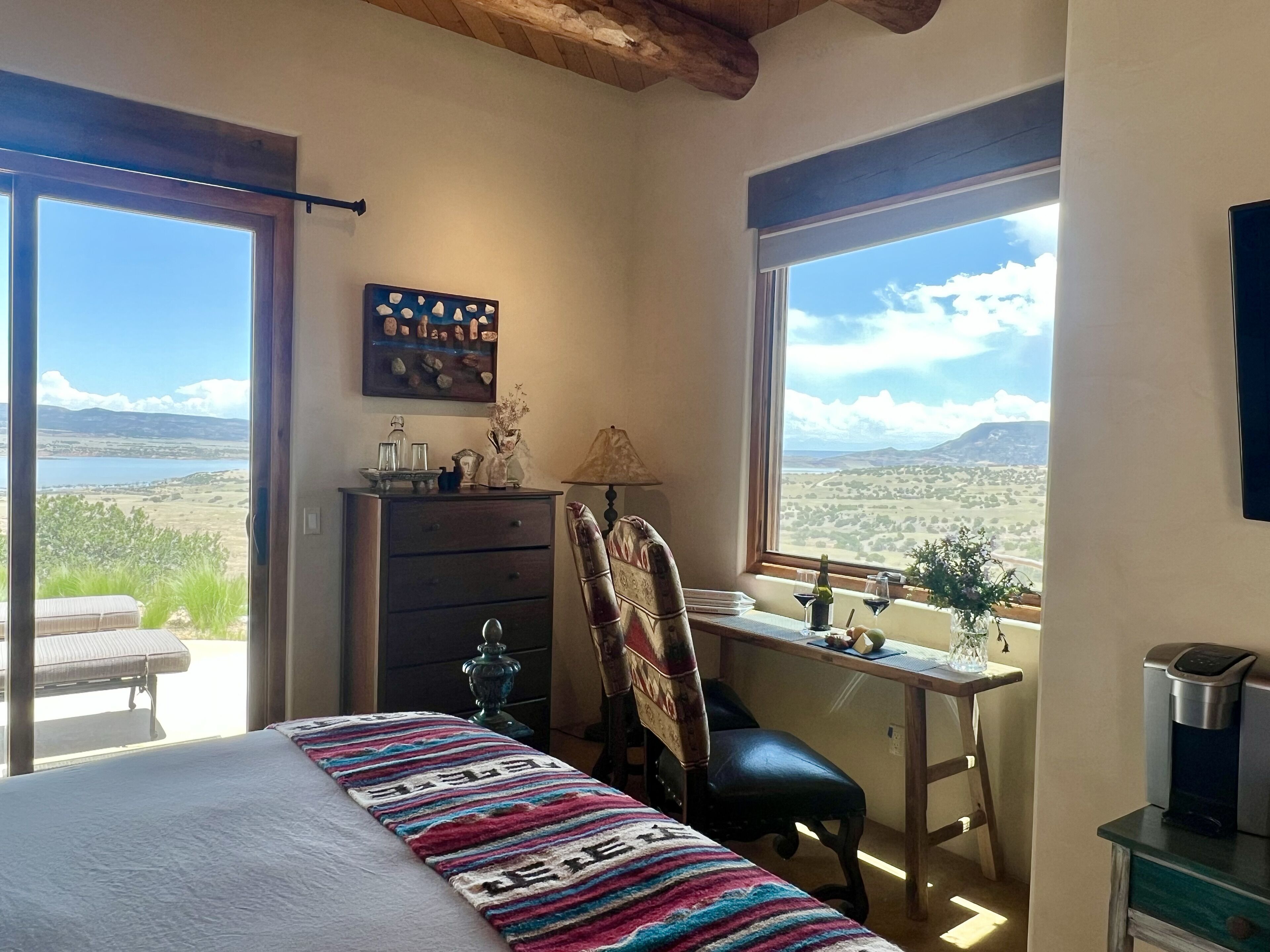 3 bedrooms, in-room safe, desk, iron/ironing board