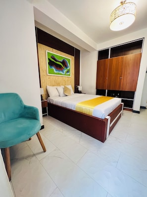 Phòng đơn Tiêu chuẩn | Minibar, két bảo mật tại phòng, bàn 