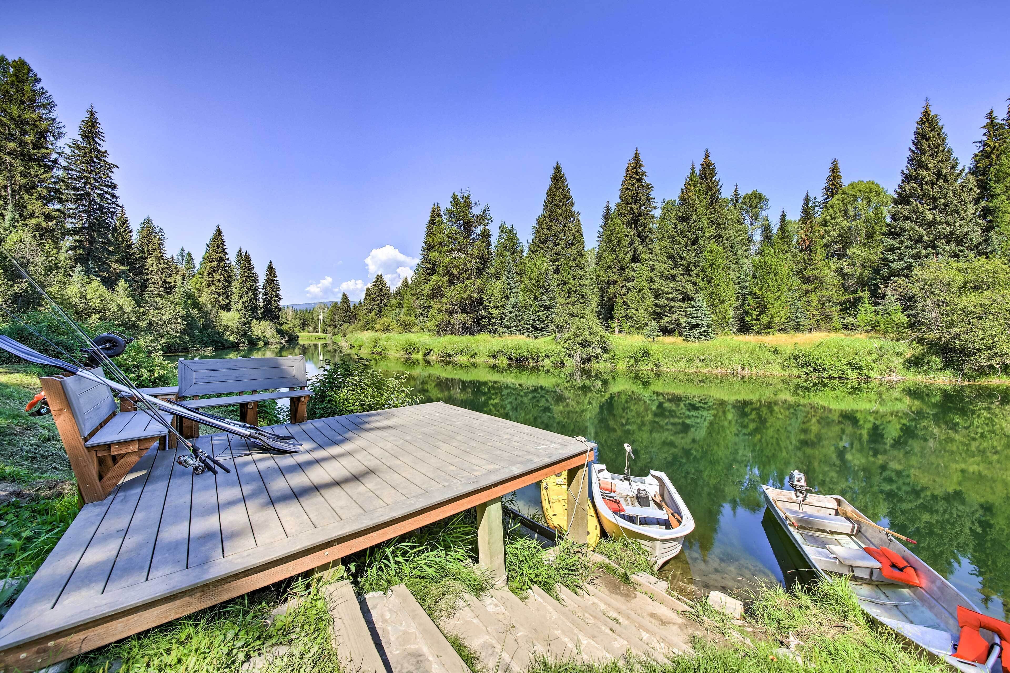 'Loose Moose Lodge' - 31 Acres on Yaak River!
