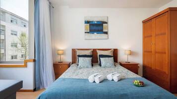 1 bedroom, iron/ironing board, travel cot, WiFi