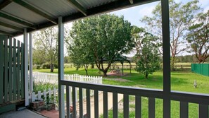 Property grounds - Sahara Trails 'Studio' - WiFi, Air Conditioning, Horse Riding and much more !! (Anna Bay)