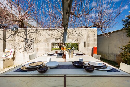 2732 Suite More by Barbarhouse