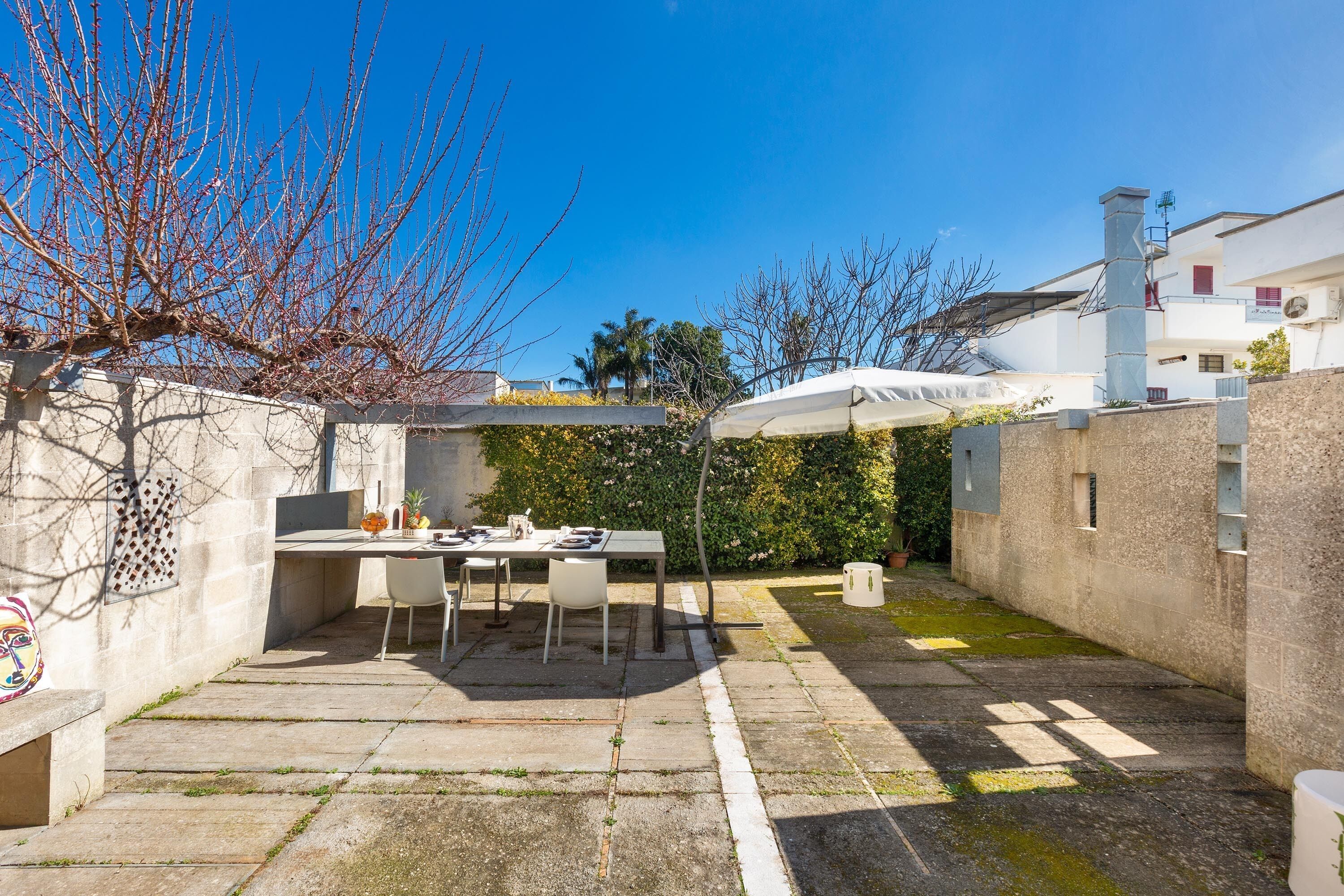 Basic Apartment | Balcony