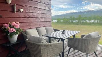 Exclusive Cabin, 3 Bedrooms, Mountain View, Lakeside | Terrace/patio