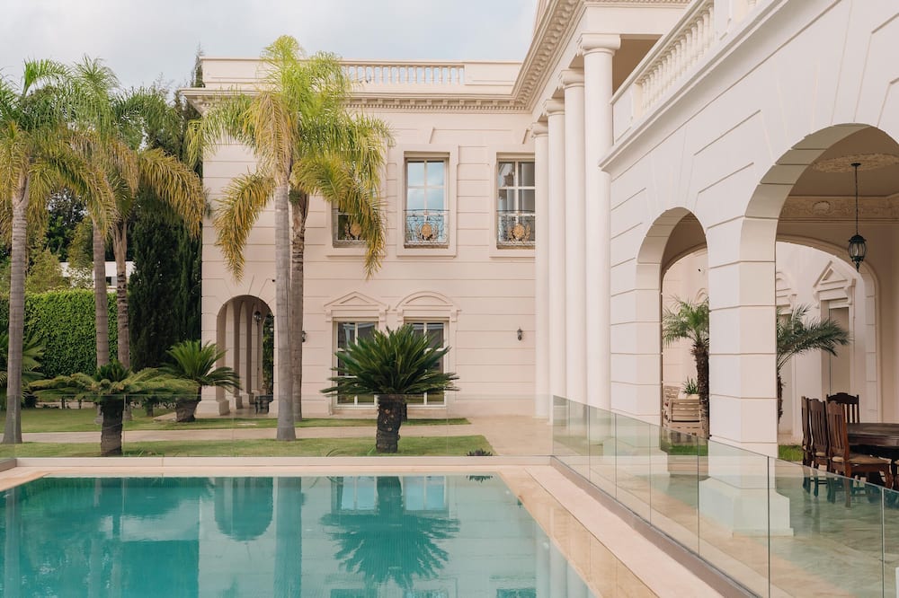 THE WHITE PALACE RABAT