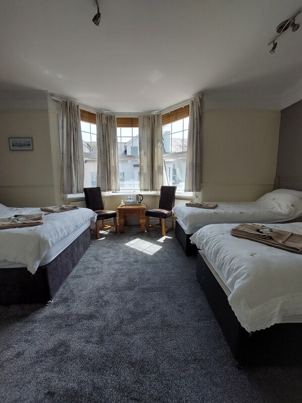 Iron/ironing board, free WiFi, bed sheets