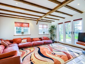 Cottage | Interior - Brickbarns Farm House (Worcester)