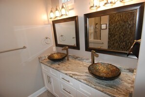 Bathtub - Enjoy luxury in this 5BR, 5BA home with private pool in Sunset Beach, NC. (Sunset Beach)