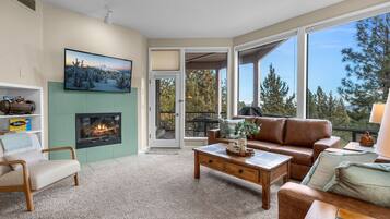 Smart TV, chimenea