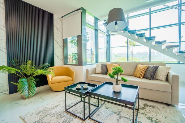 Elite Apartment | Living area