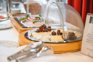 Desayuno buffet incluido todos los días