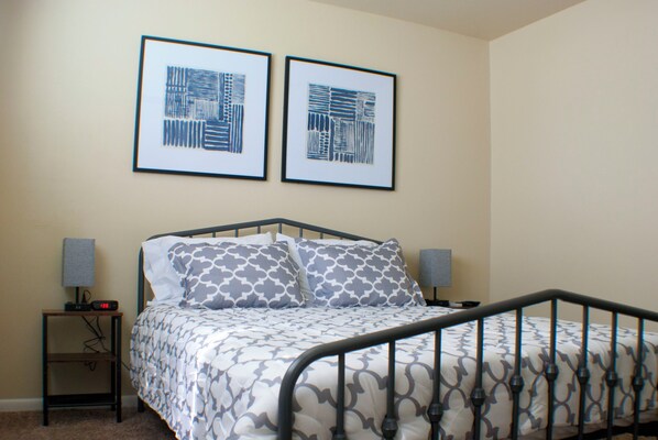 2 bedrooms, iron/ironing board, travel cot, free WiFi